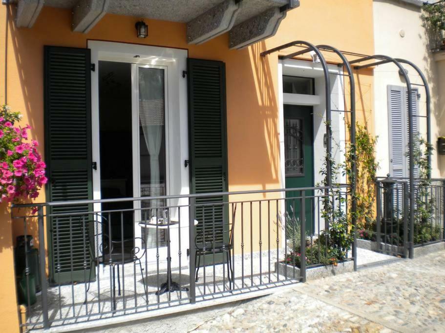 Il Nido Apartment Rezzonico Exterior photo